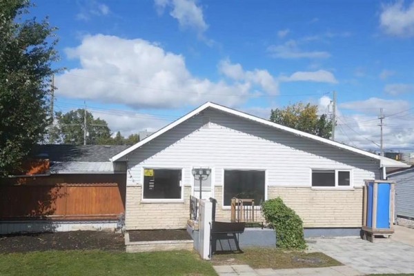 1053 Theo Nuytten Street, Winnipeg