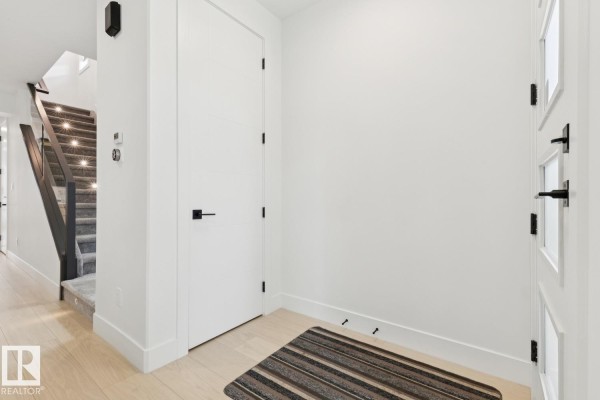 Bedroom 2 - 10531 67 Av Nw, Edmonton, AB T6H1Z4 Photo 5