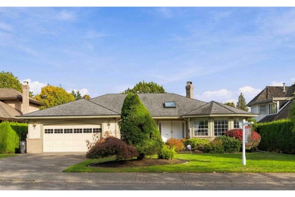 10536 Birchtree Grove, Surrey