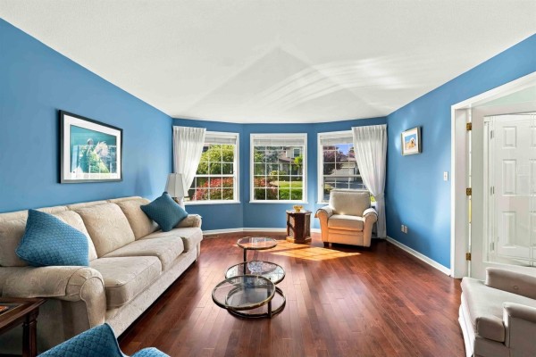 10536 Birchtree Grove, Surrey, BC V4N1V7 Photo 5