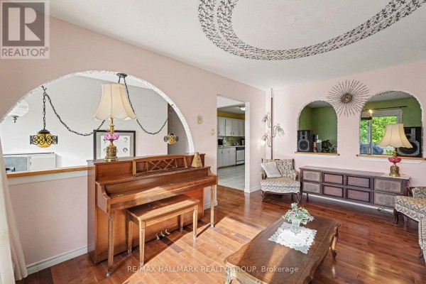 1054 Cholette Crescent, Ottawa, ON K1C1T5 Photo 4
