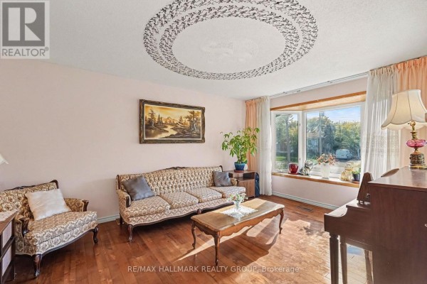 1054 Cholette Crescent, Ottawa, ON K1C1T5 Photo 5