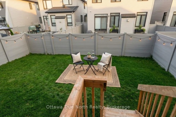 Office - 1054 Eider Street, Ottawa, ON K4M0P4 Photo 3