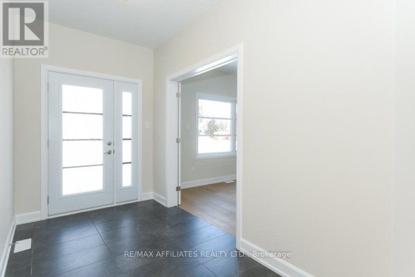 Family room - 1055 Chablis Crescent, Russell, ON K0A1W0 Photo 2