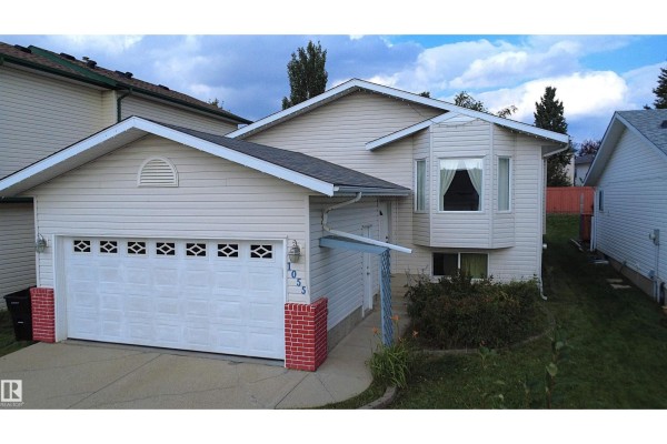 Kitchen - 1055 Jones Cr Nw, Edmonton, AB T6L6Y1 Photo 3