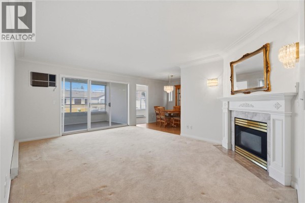 1055 Lawrence Avenue Unit# 102, Kelowna, BC, photo 2