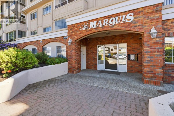 1055 Lawrence Avenue Unit# 102, Kelowna, BC, photo 3