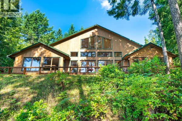 Bathroom - 1055 Spider Lake Rd, Qualicum Beach, BC V9K2L7 Photo 4