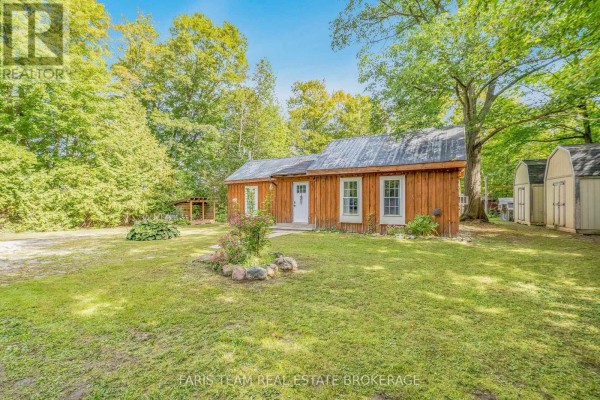 Loft - 10551 Highway 12, Oro Medonte, ON L0K1E0 Photo 4