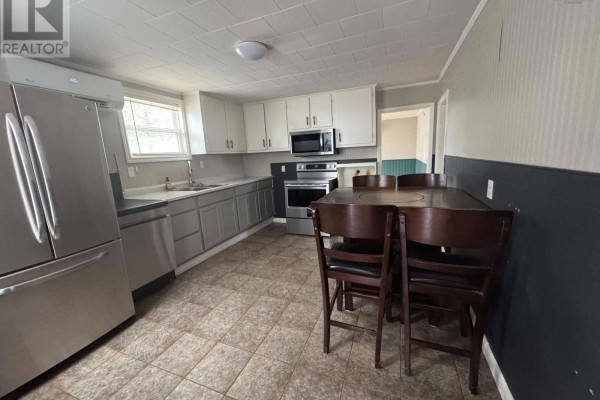 Bedroom - 1057 George Street, Sydney, NS B1P1M9 Photo 4