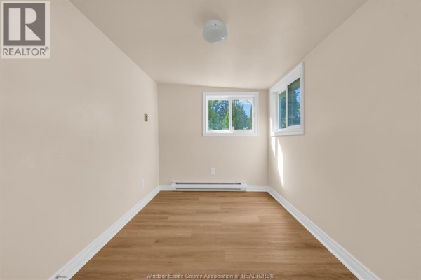 Primary Bedroom - 1057 Oak Avenue, Kingsville, ON N9Y3T6 Photo 4