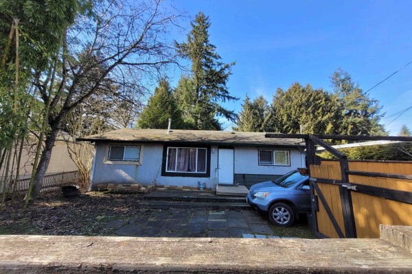 10577 138a Street, Surrey, BC V3T4L2 Photo 3