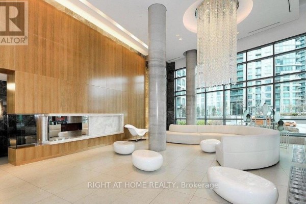 Kitchen - 1058 - 209 Fort York Boulevard, Toronto, ON M5V4A1 Photo 2