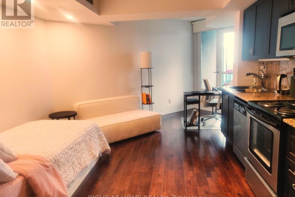Bathroom - 1058 - 209 Fort York Boulevard, Toronto, ON M5V4A1 Photo 3