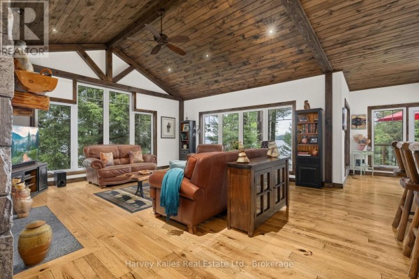 Bedroom - 1059 Bona Vista Road, Lake Of Bays, ON P1H2J3 Photo 5
