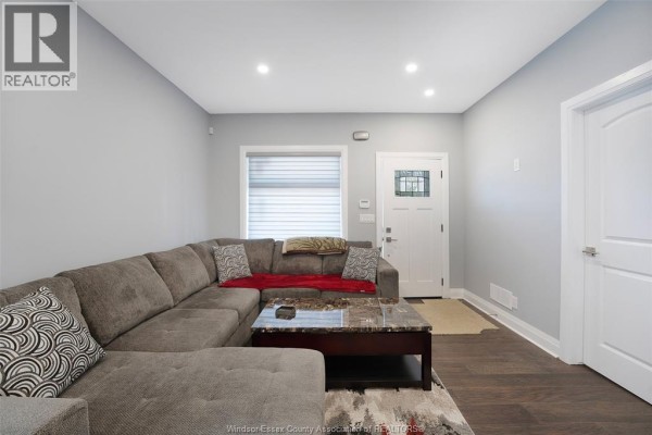 Bedroom - 1059 Elsmere Avenue, Windsor, ON N9A2B1 Photo 4