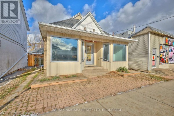 105a Welland Avenue, St  Catharines, ON, photo 2