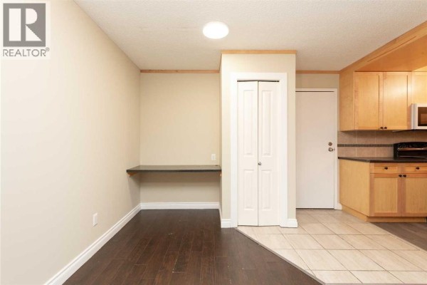 4pc Bathroom - 105b, 295 Columbia Boulevard W, Lethbridge, AB T1K4B8 Photo 5