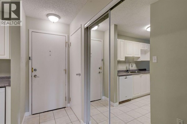 Bedroom - 106, 659 4 Avenue Ne, Calgary, AB T2E0J9 Photo 2