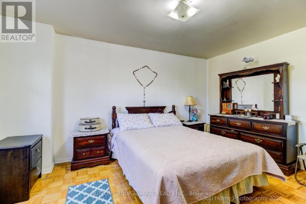 Primary Bedroom - 106 - 1 Four Winds Drive, Toronto, ON M3J2T1 Photo 4