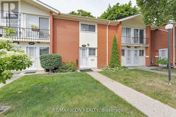 Kitchen - 106 - 1090 Kipps Lane, London East, ON N5Y1V4 Photo 2