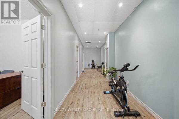 106 - 1280 Finch Avenue, Toronto, ON M3J3K6 Photo 5