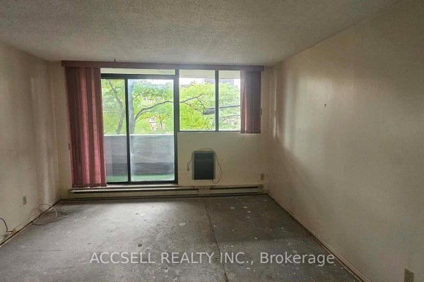 106 - 191 Parkdale Avenue, Ottawa, ON K1Y1E8 Photo 4