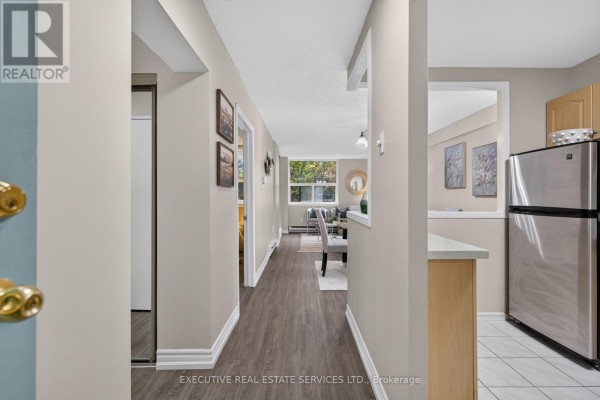 Bedroom 2 - 106 - 2500 Bridletowne Circle, Toronto, ON M1W2V6 Photo 4