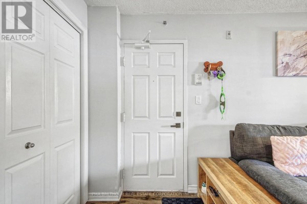 106 - 4003 Kilmer Drive, Burlington, ON L7M4M1 Photo 5