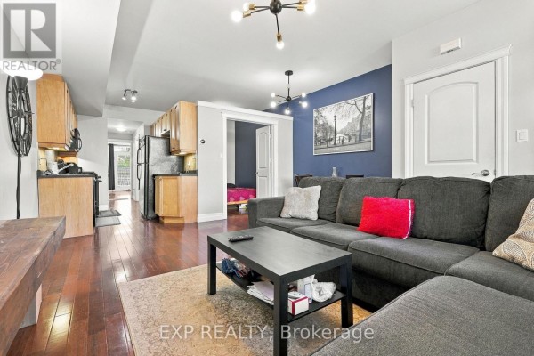 Dining room - 106 - 555 King Street E, Kitchener, ON N2G2L9 Photo 4