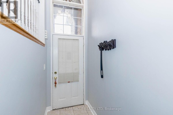 Primary Bedroom - 106 - 601 Shoreline Drive, Mississauga, ON L5B4K8 Photo 5