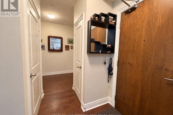 Bedroom - 106 - 701 Sheppard Avenue W, Toronto, ON M3H0B2 Photo 4