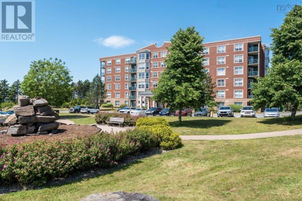 106 - 78 Regency Park Drive, Clayton Park, NS, photo 2