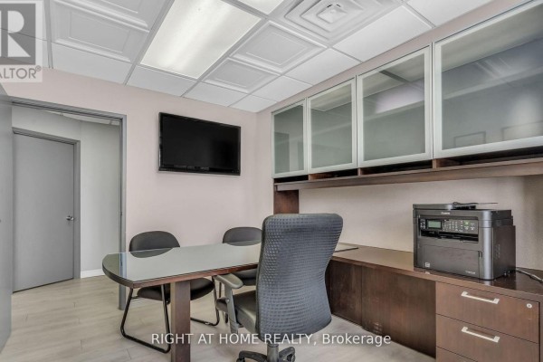 106 - 99 Holland Avenue, Ottawa, ON, photo 3
