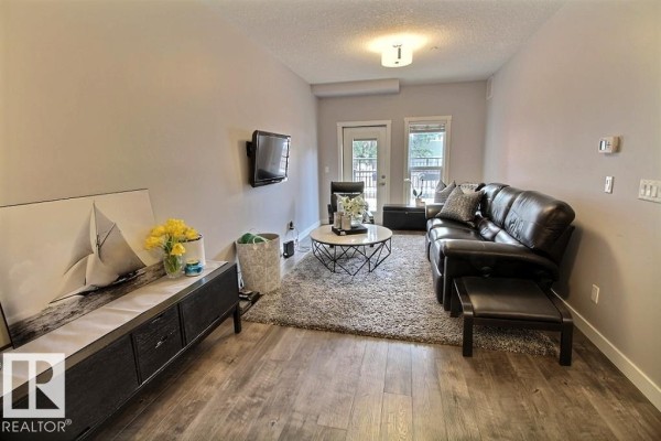 Dining room - #106 10126 144 St Nw, Edmonton, AB T5N2T7 Photo 2