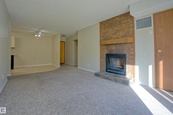 Primary Bedroom - #106 10136 160 St Nw, Edmonton, AB T5P3E7 Photo 4