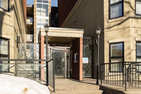 Den - #106 10808 71 Av Nw, Edmonton, AB T6E0X7 Photo 3