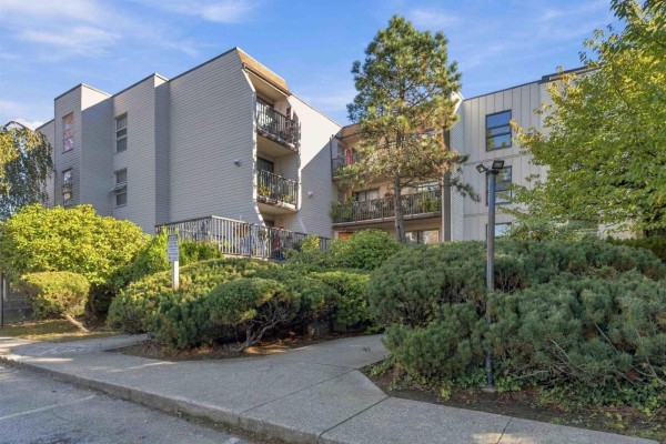 106 15288 100 Avenue, Surrey, BC V3R7V2 Photo 2