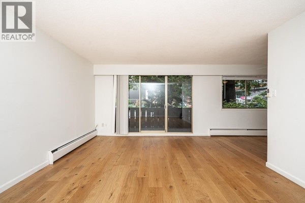 106 235 E 13th Street, North Vancouver, BC V7L2L6 Photo 2