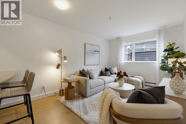 106 33 N Templeton Drive, Vancouver, BC V5L3C9 Photo 5