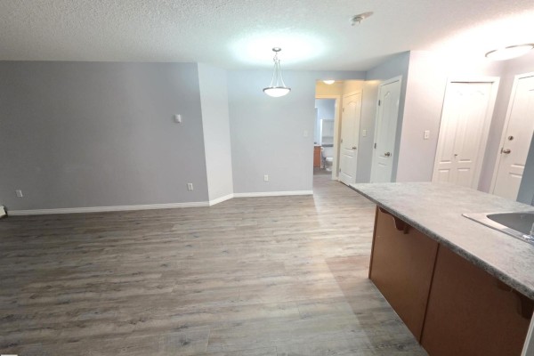 Bedroom 2 - #106 4903 47 Av, Stony Plain, AB T7Z0C6 Photo 5