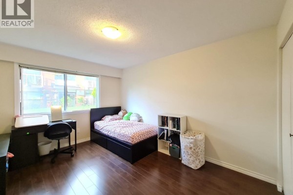 106 8080 Ryan Road, Richmond, BC V7A2E5 Photo 4