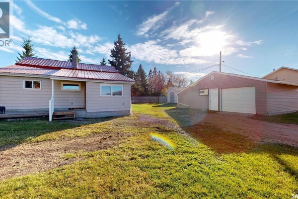 Kitchen/Dining room - 106 Alexander Street, Wawota, SK S0G5A0 Photo 2