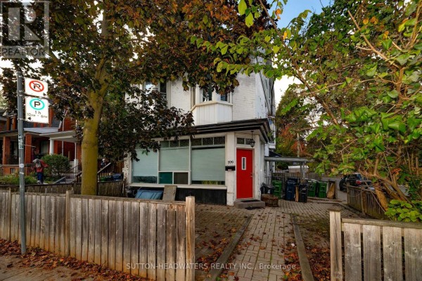 106 Barton Avenue, Toronto, ON M6G1P9 Photo 2