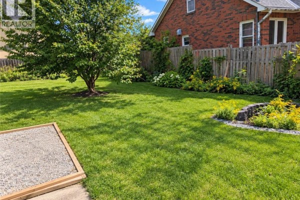 106 Catharine Avenue, Brantford, ON N3T1X9 Photo 4