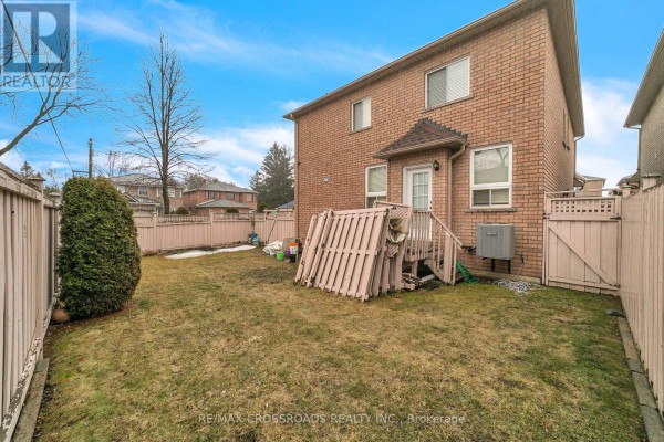 Family room - 106 Craggview Drive, Toronto, ON M1E2L8 Photo 5