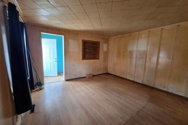 Bedroom - 106 Eaton Street, Winnipeg, MB R2L1V1 Photo 3