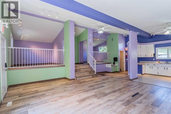 Living room - 106 Elma Street W, Okotoks, AB T1S1J9 Photo 5