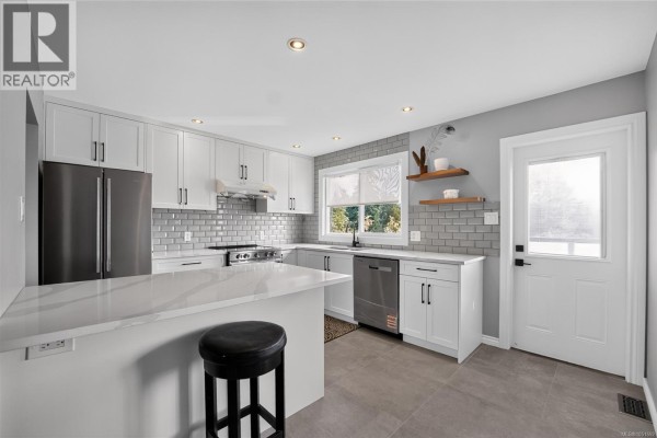 106 Emery Way, Nanaimo, BC, photo 2