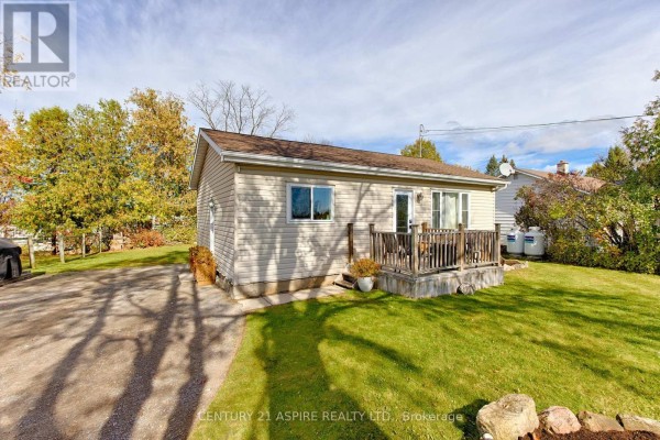 106 Forest Lea Road, Laurentian Valley, ON K8A7B8 Photo 2